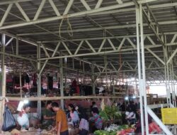 Pembeli Berkurang Di Pasar Kalapanunggal, Ekonomi Lesu Jadi Penyebab