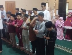 Santri TPA Nuurul Ihsan Cigoong Rutin Praktek Sholat Jenazah dan Sholat Fardhu Setiap Minggu Sore