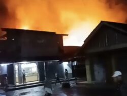 Kebakaran Pasar Surade Viral di Medsos, Kerugian Belum Bisa Ditaksir