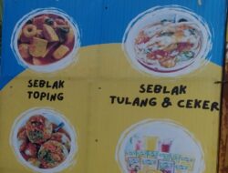 Seblak Prasmanan Teh Pipah: Pedasnya Bikin Nagih, Toppingnya Bebas Pilih!