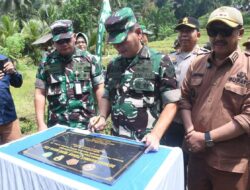 Dukung Ekonomi Warga, Pangdam III Siliwangi & Bupati Sukabumi Resmikan Jembatan Strategis Di Cisolok