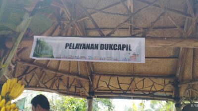 Antusias! Warga Gunung Endut Padati Pelayanan Disdukcapil Di Tengah Pasar Pasisian