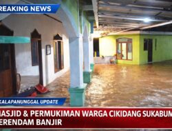 Masjid Dan Permukiman Warga Cikidang Terendam Banjir, Air Masuk hingga Pelataran Rumah Warga