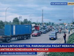 Lalu Lintas EXIT TOL Parungkuda Padat Merayap, Antrean Kendaraan Mengular