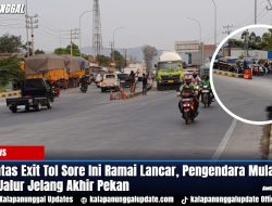 Lalu Lintas Exit Tol Sore Ini Ramai Lancar, Pengendara Mulai Padati Jalur Jelang Akhir Pekan